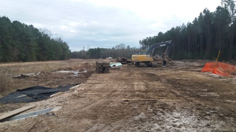 Large scale pipeline project requiring mats from multiple vendors