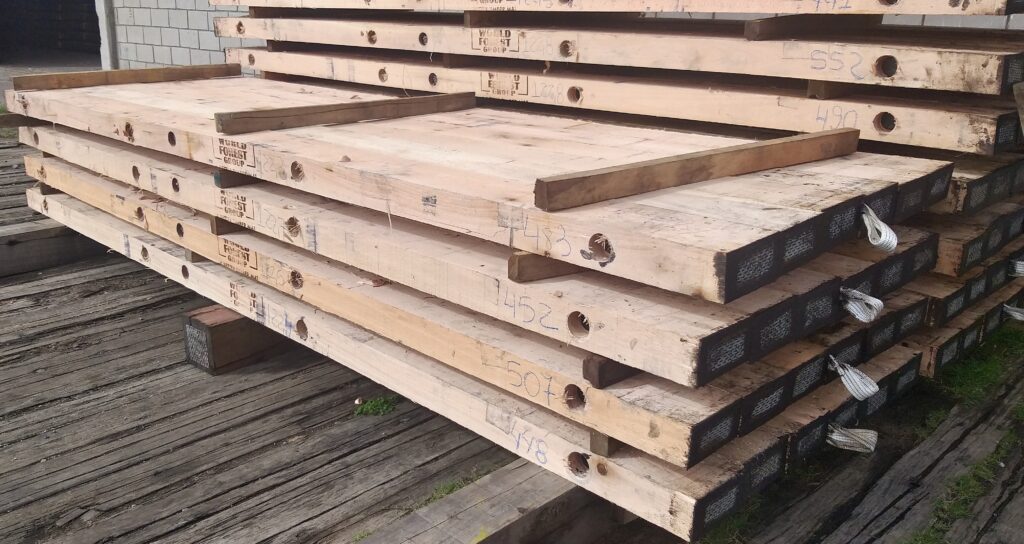 Four inch Eucalyptus mats can replace five ply laminated mats